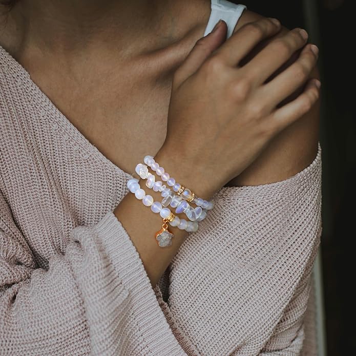 Healing Crystal Beaded Bracelets for Women,Natural Amethyst Gemstones Bracelet,Anxiety Stress Relief Heart Charm Bracelet Handmade purple Jewelry Gifts for Women