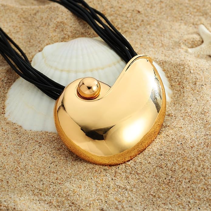 WOWORAMA Gold Necklace for Women Boho Spiral Conch Shell Necklace Starfish Necklace Vintage Ocean Sea Shell Choker Pendant Necklace Adjustable Summer Beach Jewelry