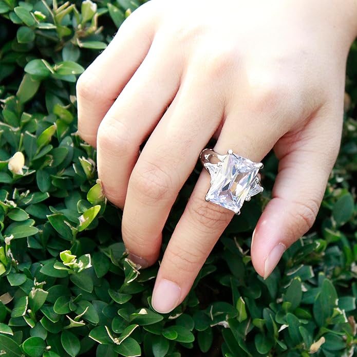 Lavencious Big Bold Radiant CZ Stones Stretch Rings for Women Size for 7-9