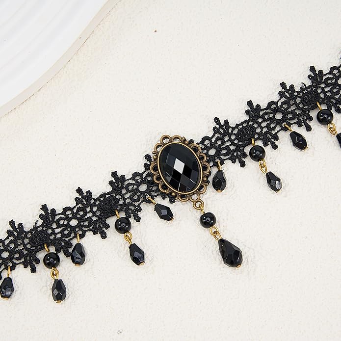 Choker Necklace for Women, Adjustable Goth Punk Black Choker Necklace, Highlights Your Collarbone Area