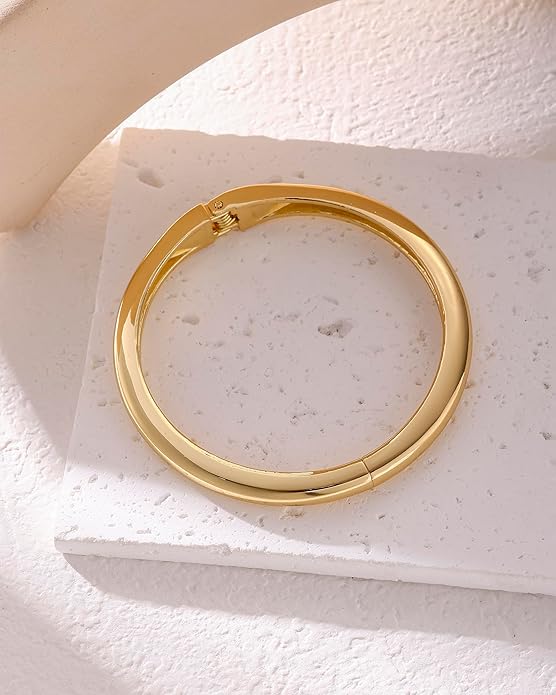2pcs Gold Bangle Bracelets for Women, Trendy Hinged Cuff Open Wide Chunky Gold Bracelet Stack Arm Cuff Jewelry for Women