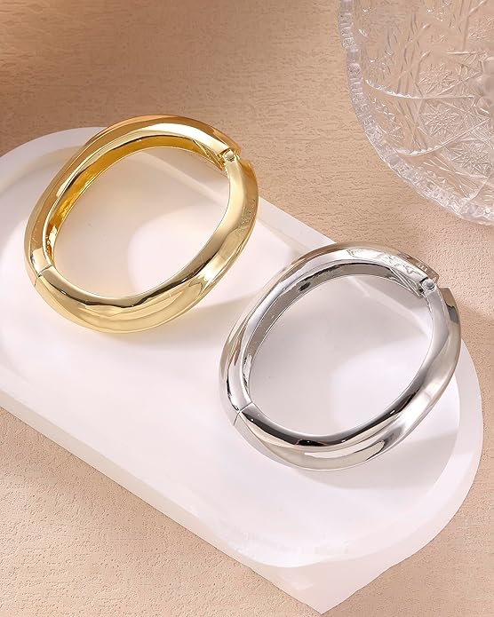 2pcs Gold Bangle Bracelets for Women, Trendy Hinged Cuff Open Wide Chunky Gold Bracelet Stack Arm Cuff Jewelry for Women