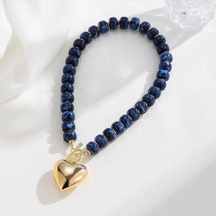 GZQ Chunky Gold Heart Necklace for Women, Acrylic Beaded Chain with Puff Heart Adjustable Clasp, Perfect for Daily Wear Party Date Streetwear Outfits Fashion Jewelry Gift
