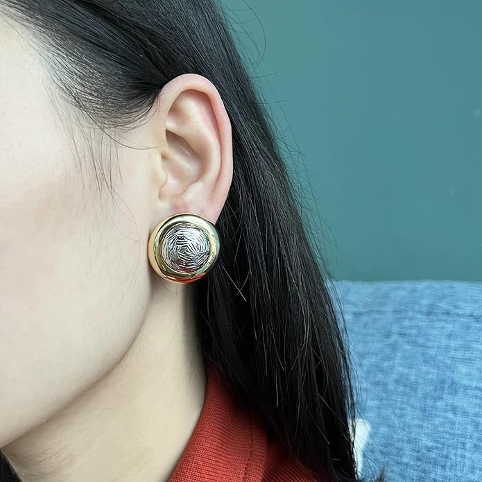 Mytys Two Tone Huggie Hoop Earrings Cross Over Design Twisted Rope Silver Gold Statement Wide Band Clip On Hoops for Women Fashion Jewelry Gift