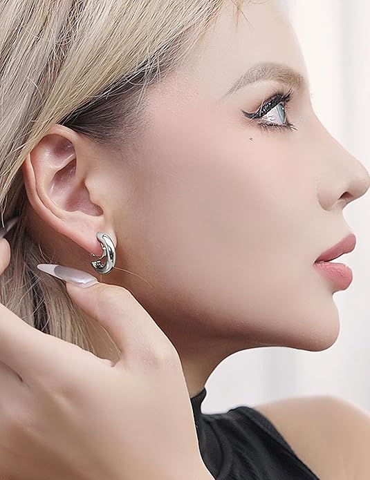 FAN&LOUIS Gold Clip On Hoop Earrings,Gold Silver Chunky Small Open Hoops Clip-On Earrings for Women Trendy Non-Pierced Ears Lightweight Teen