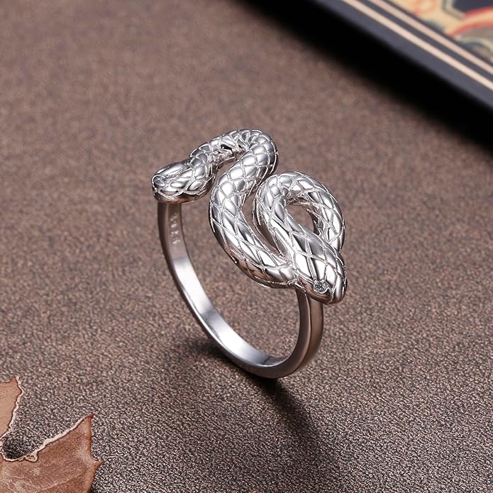 FLYOW 925 Sterling Silver Cute Animal Jewelry Hummingbird/Butterfly/Wolf/Corgi/Cat/Snake/Spider/Bat/Penguin/Bear/Opossum/Frog/Guinea Pig for Women Mother Friend Animal Lovers