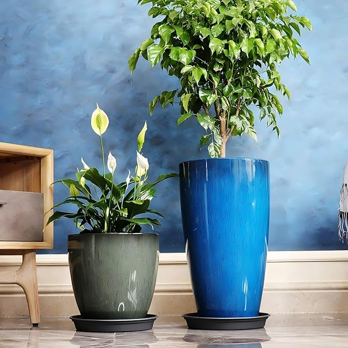 24, 11 Inch Large Plastic Planters - Image 5
