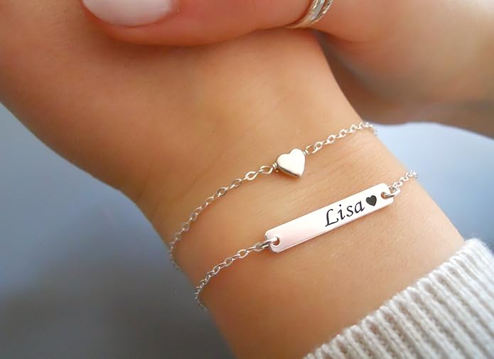 Annika Bella Cute Heart Bracelet - Dainty Bracelets for Women, Stackable Heart Jewelry, Adjustable Gold/Silver Band, Gift for Best Friend, Hypoallergenic Wrist Chain