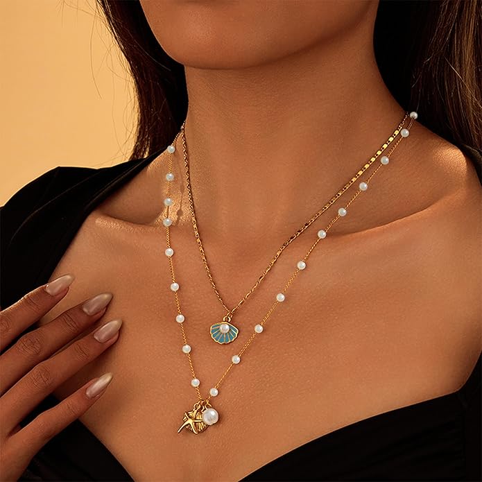 Gold Sea Shell Necklace Layered Charm Necklace for Women Boho Summer Seashell Beach Starfish Necklaces 14k Pearl Chain Surfer Jewelry Beach Vacation Essentials