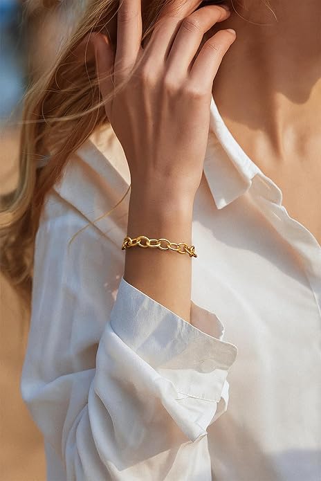 Gold Bracelets Set for Women Stack, Dainty Thick Bracelets Stack for Women Trendy, Simple Thin Gold Plated Cuff Stackable Bracelets With Beaded Cuban Paperclip Snake Rope Bangle Hand Chain Jewelry Gifts for Women Non Tainish