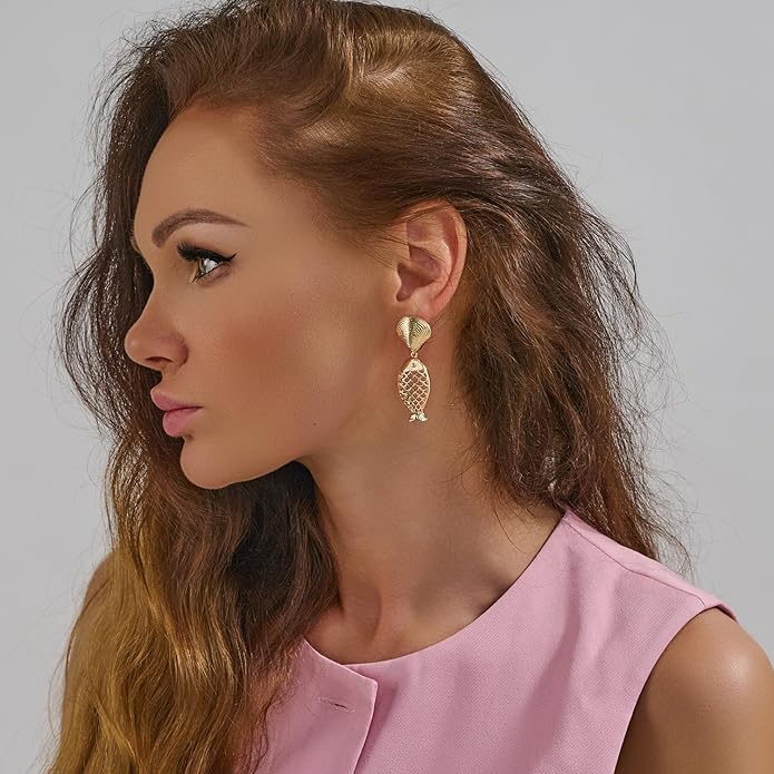 LILIE&WHITE Gold Fish Dangle Earrings for Women With Trendy Shell Earrings Chic Mermaid Seashell Earring Fashion Jewelry Gift