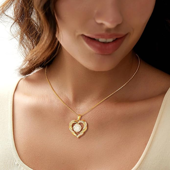 MOOSEA Valentines Day Gifts for Women Wife, 1-3 Carat D Color VVS1 Clarity Moissanite Heart Pendant Necklaces Anniversary Birthday Gifts for Wife Mom Daughter 925 Sterling Silver Necklace