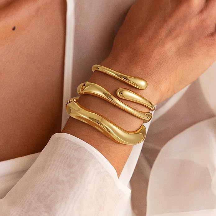 Gold Bracelets for Women Trendy, 18K Gold Plated Bangle Bracelet Set Chunky Twist Cuff Gold Bracelet Non Tarnish Waterproof Jewelry Gifts for Women