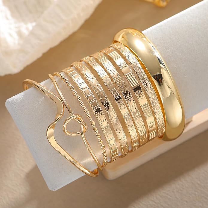 YEEZII Gold Bangle Bracelets for Women, 7Pcs 14K Gold Plated Boho Indian Multi Stackable Textured Bracelets, Chunky Bangles Set for Women Jewelry Gifts