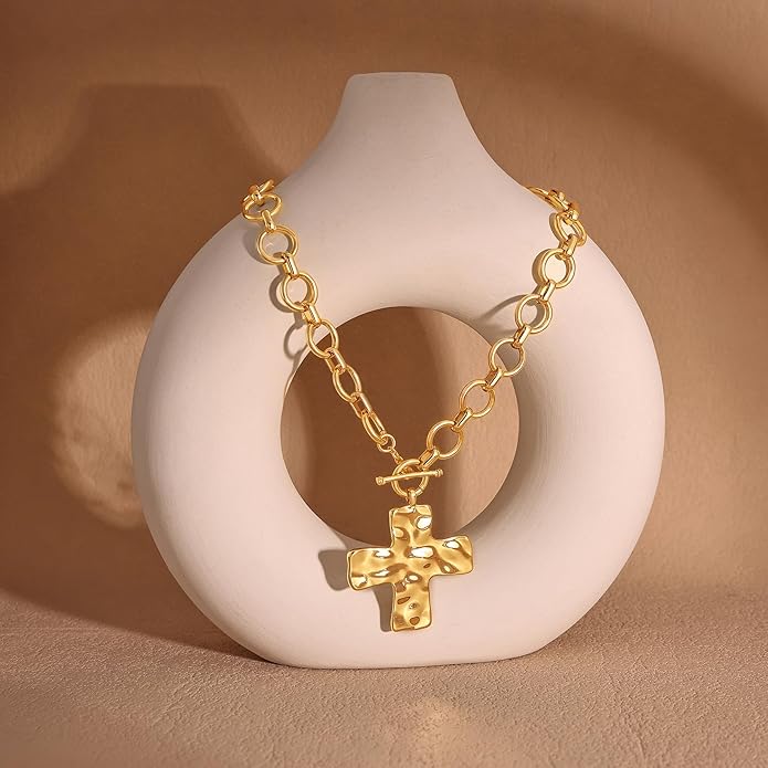 Chunky Gold Heart Necklace for Women，14K Gold Plated Puffy Heart Pendant Bold Chain Necklace with Toggle Clasp，Waterproof Non Tarnish Hypoallergenic Chunky Statement Jewelry Gift for Women