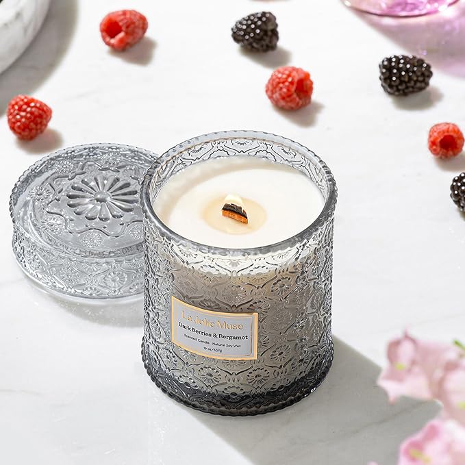 LA JOLIE MUSE Dark Berries Bergamot Scented Candles - Image 3
