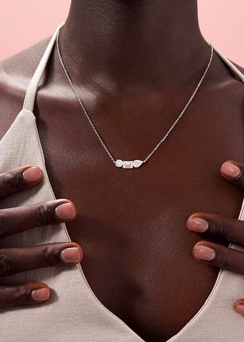 S.Leaf Cluster Diamond Necklace for Women 925 Sterling Silver Cubic Zirconia Emerald Drop Round-cut Pendant Choker Necklaces for Women Birthday Gifts