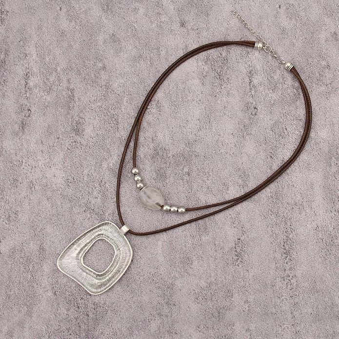 Boho Necklaces for Women Chunky Circle Necklace Layered Boho Circle Leather Choker Necklace Long Vintage Necklaces Bohemian Jewlery Gifts