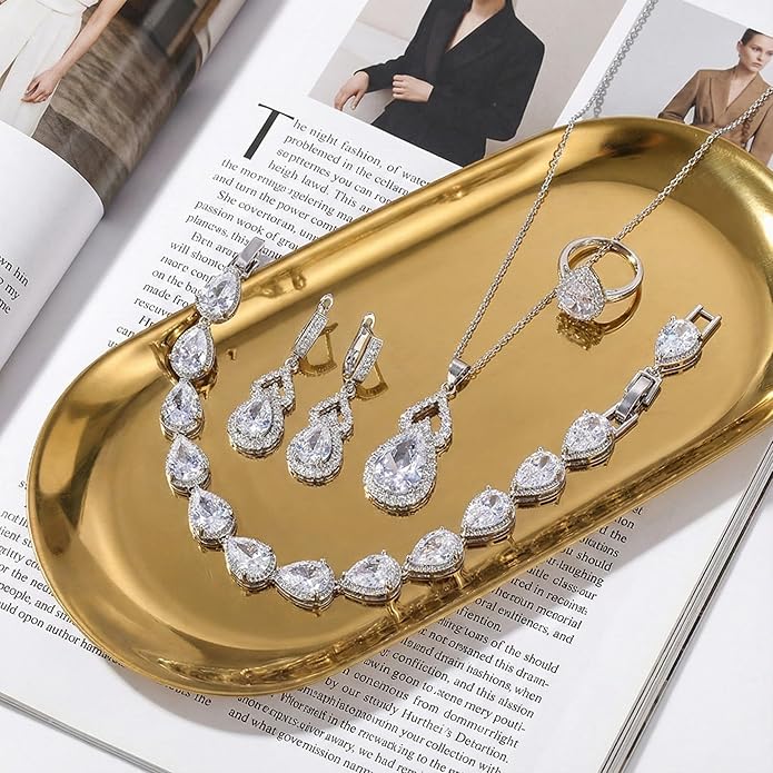 Classic Jewelry Set—Perfect for Weddings, Galas, and Everyday Wear—Includes Bracelet, Ring, Pendant Earrings, and Necklace ，Birthday Gift for Mother/Wife/Sister/Best Friend