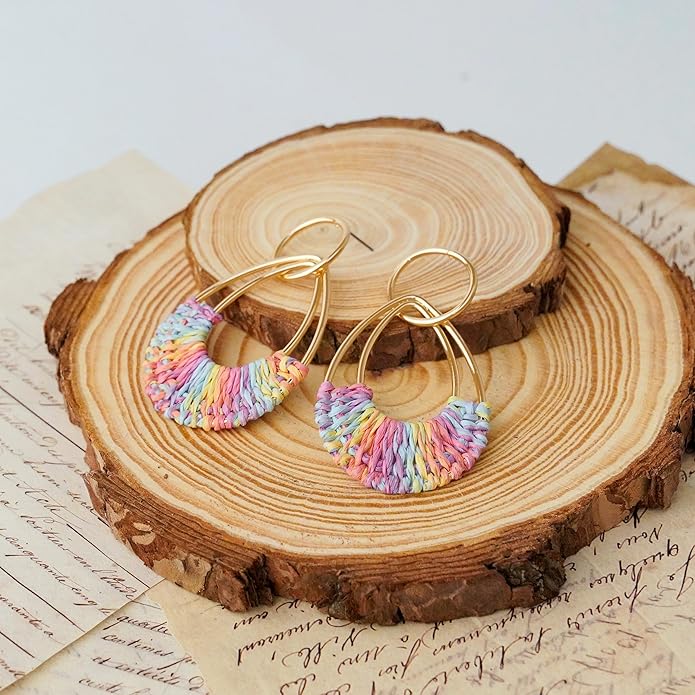 Raffia Hoop Earrings for Women Fun Boho Summer Beach Earrings Lightweight Handmade Straw Wicker Rattan Dangle Earrings Statement Geometric Round Drop Earrings