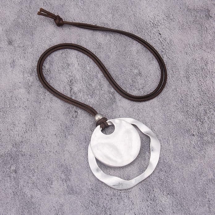 Boho Leather Necklace Women Bohemian Brown Circle Pendant Necklace Choker Long Necklaces for Women Boho Ring Large Pendant