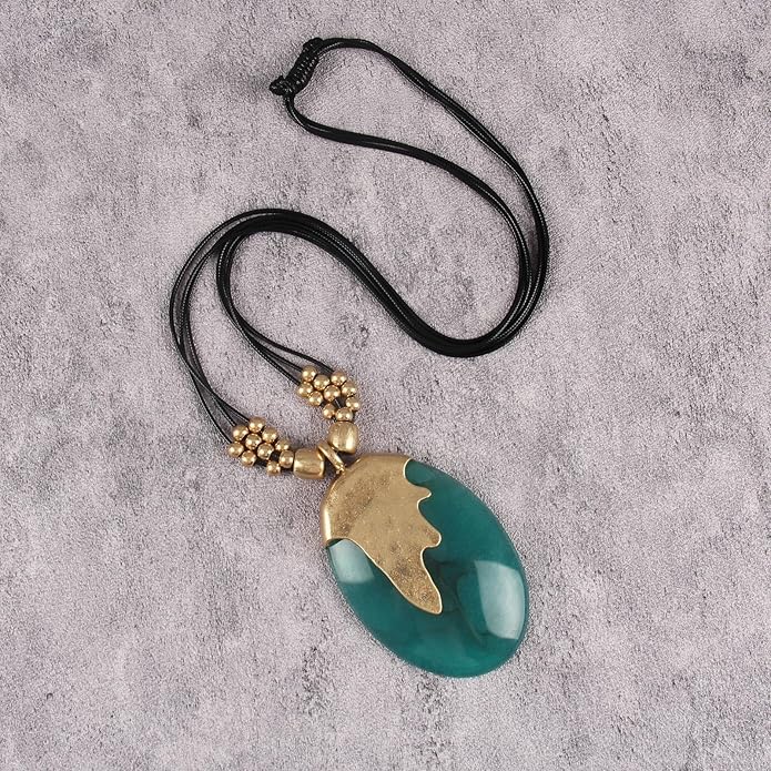 Boho Leather Necklace Women Bohemian Brown Circle Pendant Necklace Choker Long Necklaces for Women Boho Ring Large Pendant