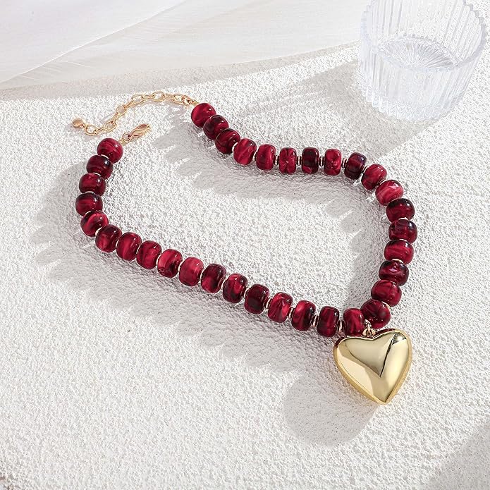 Gold Heart Pendant Necklaces for Women Colorful Acrylic Resin Beaded Choker Necklace Fashion Chunky Statement Beaded Heart Necklace