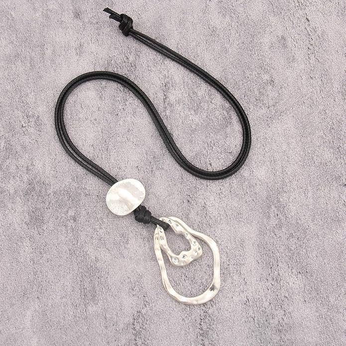 Boho Leather Necklace Women Bohemian Brown Circle Pendant Necklace Choker Long Necklaces for Women Boho Ring Large Pendant