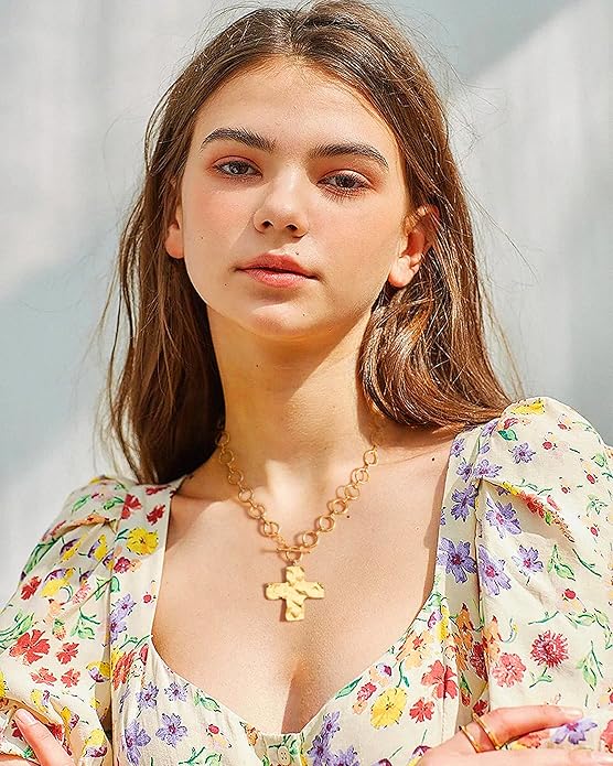 Aobei Pearl 18K Gold Plated Moon Star Lion Evil Eye Love Heart Cross Pendant Necklace Medallion Paperclip Chian Choker Layering Jewery for Women