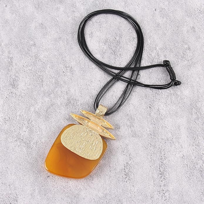 GelConnie Leather Necklace for Women Large Pendant Long Brown Necklace Circle Leather Choker Vintage Sweater Necklace Gold Chunky Boho Necklaces for Women