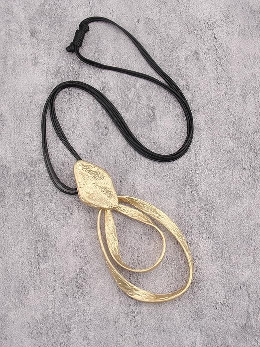 GelConnie Leather Necklace for Women Large Pendant Long Brown Necklace Circle Leather Choker Vintage Sweater Necklace Gold Chunky Boho Necklaces for Women