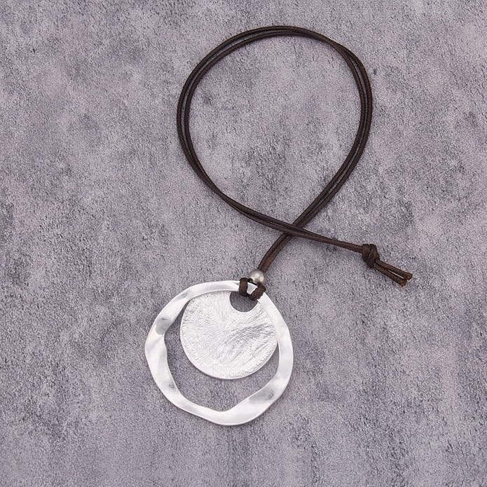 Boho Leather Necklace Women Bohemian Brown Circle Pendant Necklace Choker Long Necklaces for Women Boho Ring Large Pendant