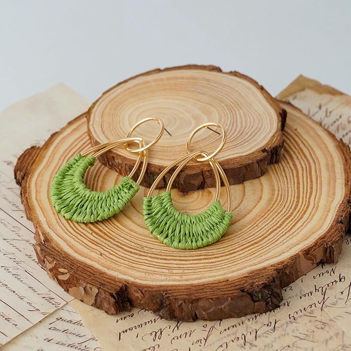 Raffia Hoop Earrings for Women Fun Boho Summer Beach Earrings Lightweight Handmade Straw Wicker Rattan Dangle Earrings Statement Geometric Round Drop Earrings