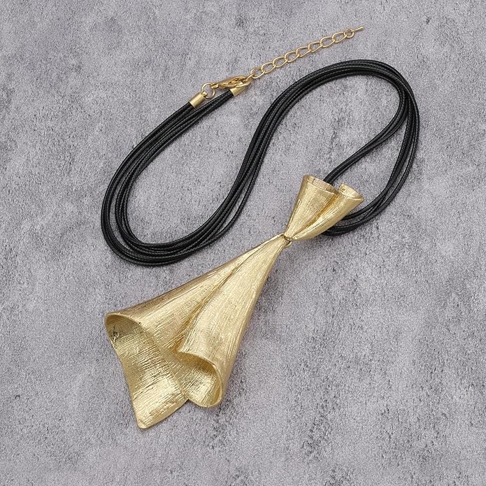 GelConnie Leather Necklace for Women Large Pendant Long Brown Necklace Circle Leather Choker Vintage Sweater Necklace Gold Chunky Boho Necklaces for Women