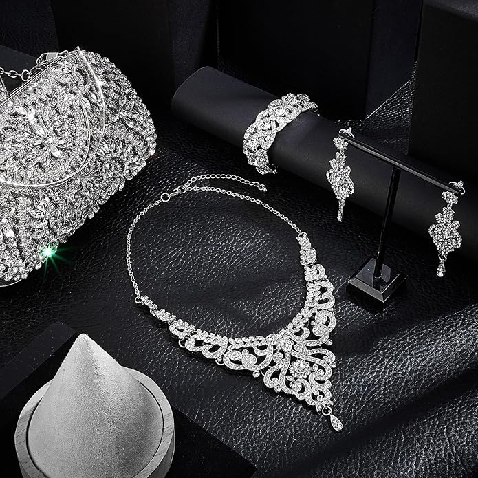 Quelay 4 Pcs Purse Rhinestone Jewelry Set Evening Clutch Bag Bling Crystal Necklace Dangle Earrings Bracelets Accessories