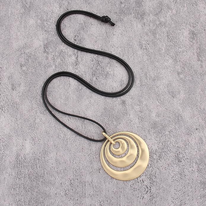 Boho Necklaces for Women Chunky Circle Necklace Layered Boho Circle Leather Choker Necklace Long Vintage Necklaces Bohemian Jewlery Gifts