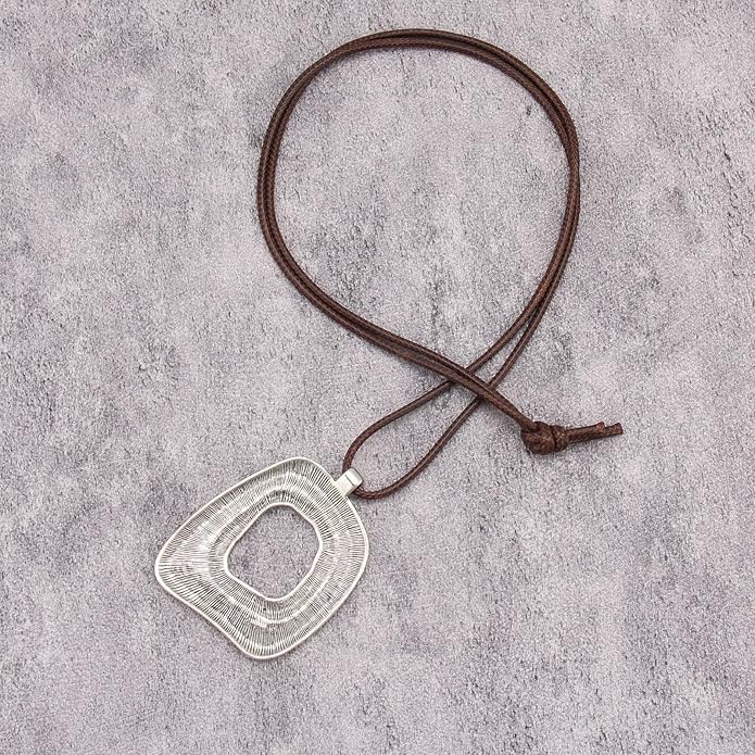 Boho Necklaces for Women Chunky Circle Necklace Layered Boho Circle Leather Choker Necklace Long Vintage Necklaces Bohemian Jewlery Gifts
