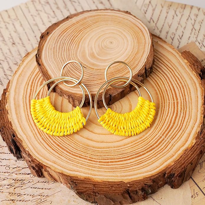 Raffia Hoop Earrings for Women Fun Boho Summer Beach Earrings Lightweight Handmade Straw Wicker Rattan Dangle Earrings Statement Geometric Round Drop Earrings