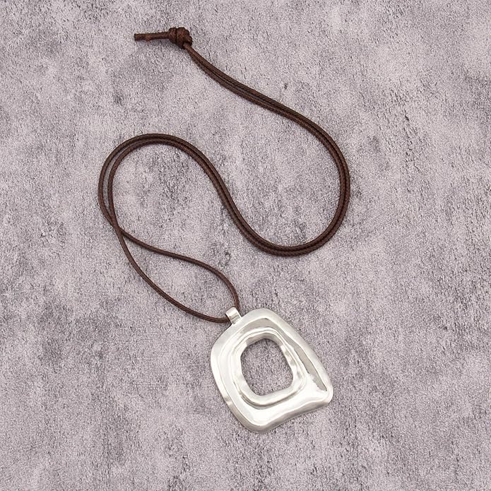 Boho Necklaces for Women Chunky Circle Necklace Layered Boho Circle Leather Choker Necklace Long Vintage Necklaces Bohemian Jewlery Gifts