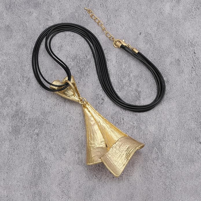 GelConnie Leather Necklace for Women Large Pendant Long Brown Necklace Circle Leather Choker Vintage Sweater Necklace Gold Chunky Boho Necklaces for Women