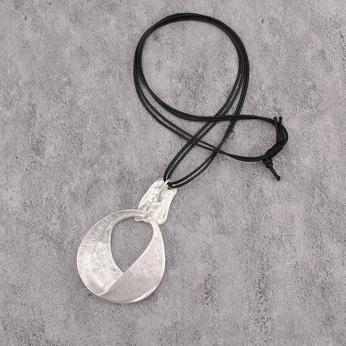 GelConnie Leather Necklace for Women Large Pendant Long Brown Necklace Circle Leather Choker Vintage Sweater Necklace Gold Chunky Boho Necklaces for Women