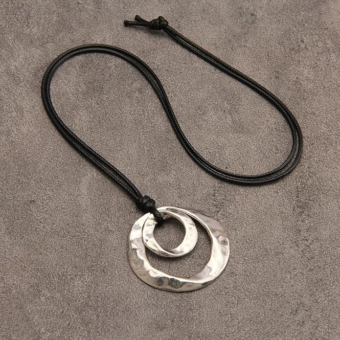 Boho Necklaces for Women Chunky Circle Necklace Layered Boho Circle Leather Choker Necklace Long Vintage Necklaces Bohemian Jewlery Gifts