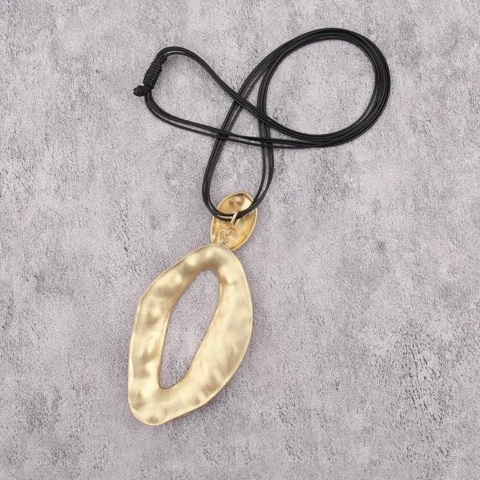 GelConnie Leather Necklace for Women Large Pendant Long Brown Necklace Circle Leather Choker Vintage Sweater Necklace Gold Chunky Boho Necklaces for Women