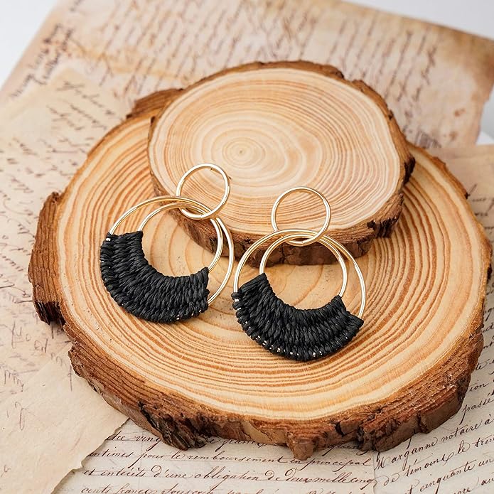 Raffia Hoop Earrings for Women Fun Boho Summer Beach Earrings Lightweight Handmade Straw Wicker Rattan Dangle Earrings Statement Geometric Round Drop Earrings