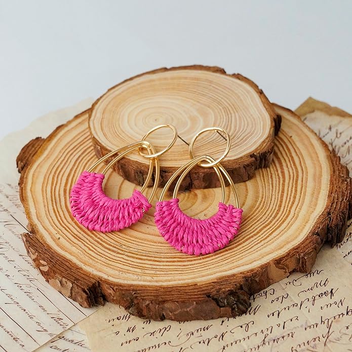 Raffia Hoop Earrings for Women Fun Boho Summer Beach Earrings Lightweight Handmade Straw Wicker Rattan Dangle Earrings Statement Geometric Round Drop Earrings