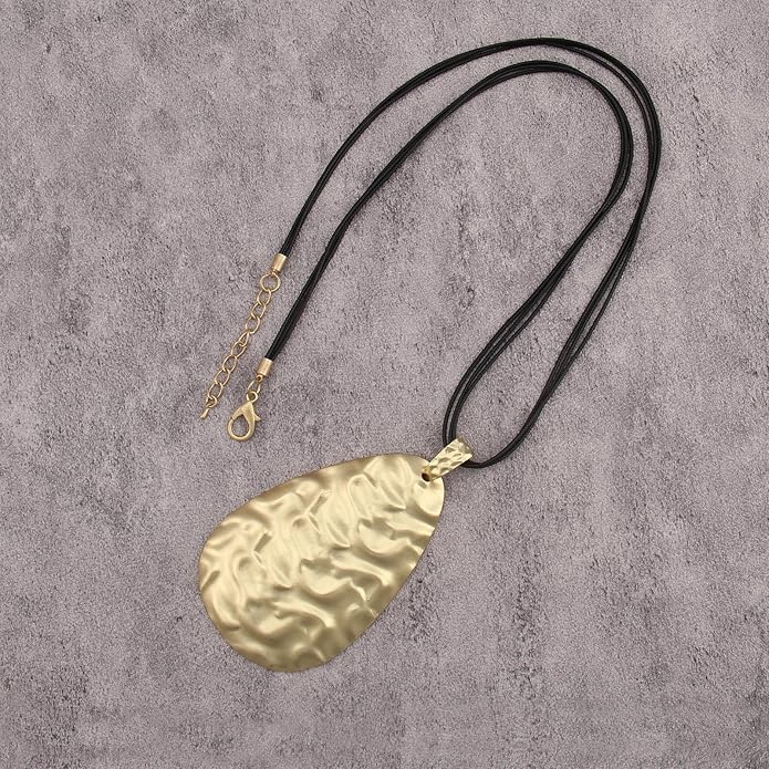 Boho Leather Necklace Women Bohemian Brown Circle Pendant Necklace Choker Long Necklaces for Women Boho Ring Large Pendant