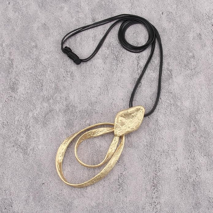GelConnie Leather Necklace for Women Large Pendant Long Brown Necklace Circle Leather Choker Vintage Sweater Necklace Gold Chunky Boho Necklaces for Women