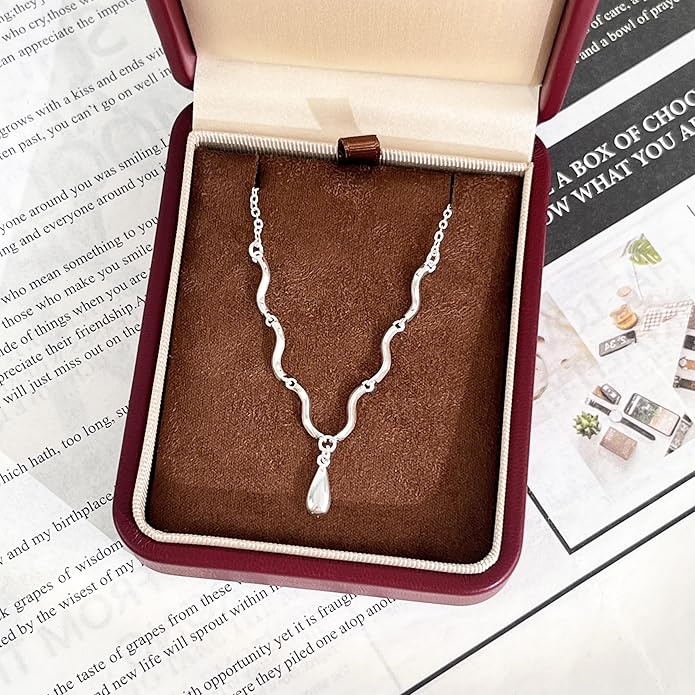 Snake Butterfly Necklace for Women Y2k Irregular Round Bead Pendant Women's Jewelry