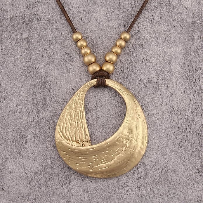 Boho Leather Necklace Women Bohemian Brown Circle Pendant Necklace Choker Long Necklaces for Women Boho Ring Large Pendant