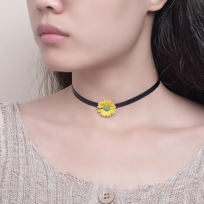 Yonhon Black Choker Necklace for Women,Gold/Siver Tone Choker Necklace with Elegant Pendantant